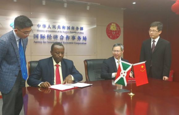 Le Burundi signe avec China First Highway Engineering, la 2ème phase des travaux du Palais présidentiel de Gitega
