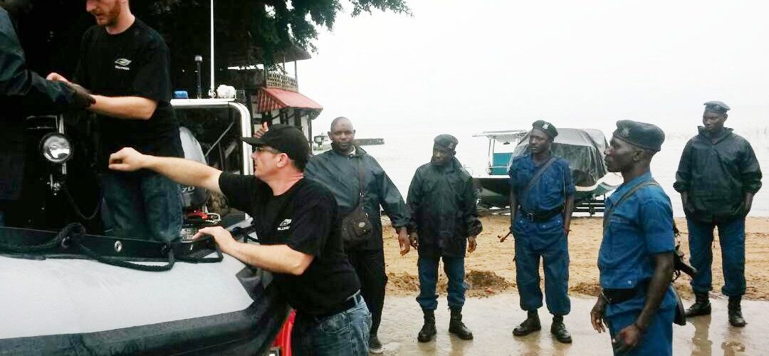 Burundi : La Police reçoit 2 bateaux pneumatiques pour la surveillance maritime