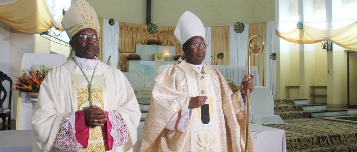 Prise de possession canonique de l’archidiocèse de Bujumbura par Mgr Gervais Banshimiyubusa