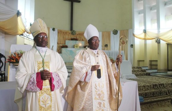 Prise de possession canonique de l’archidiocèse de Bujumbura par Mgr Gervais Banshimiyubusa