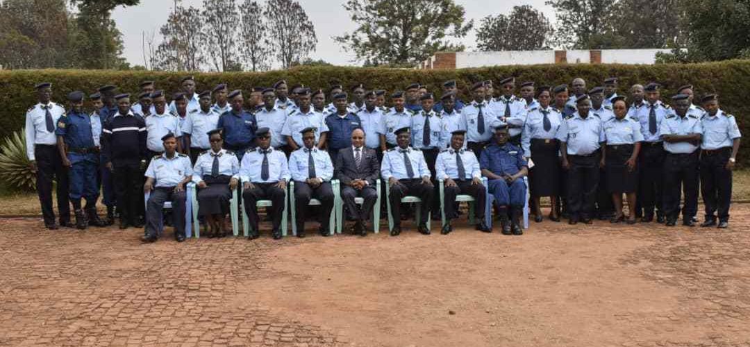 Formation de la police nationale sur les missions de maintien de la paix et la lutte contre le terrorisme dans le monde