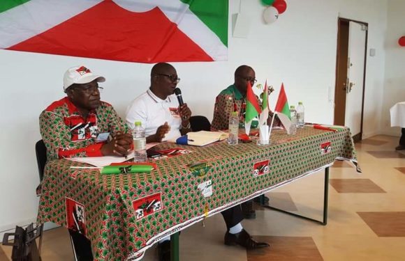 Burundi : Les représentations du CNDD-FDD de la diaspora européenne en réunion de travail à Copenhague, Danemark