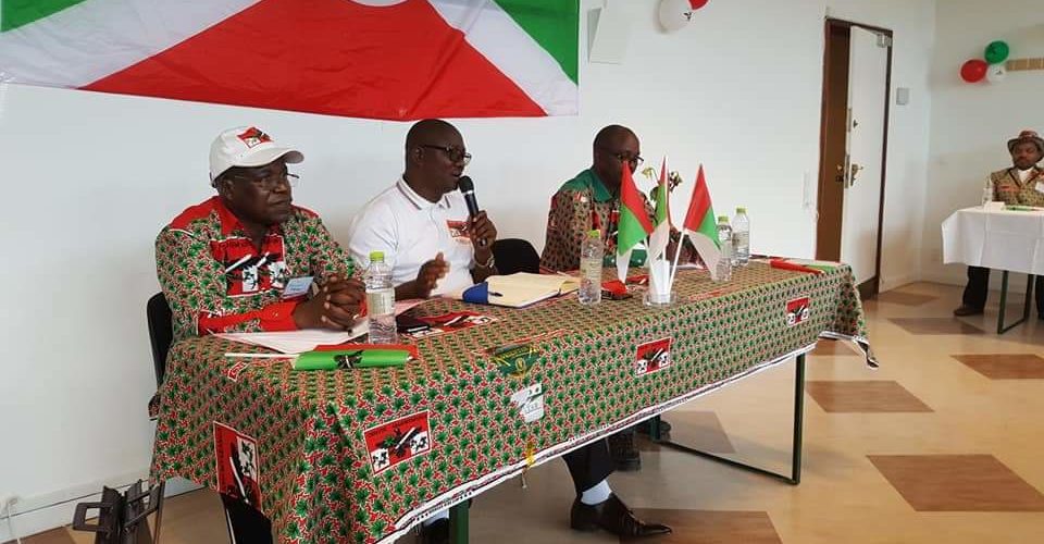 Burundi : Les représentations du CNDD-FDD de la diaspora européenne en réunion de travail à Copenhague, Danemark