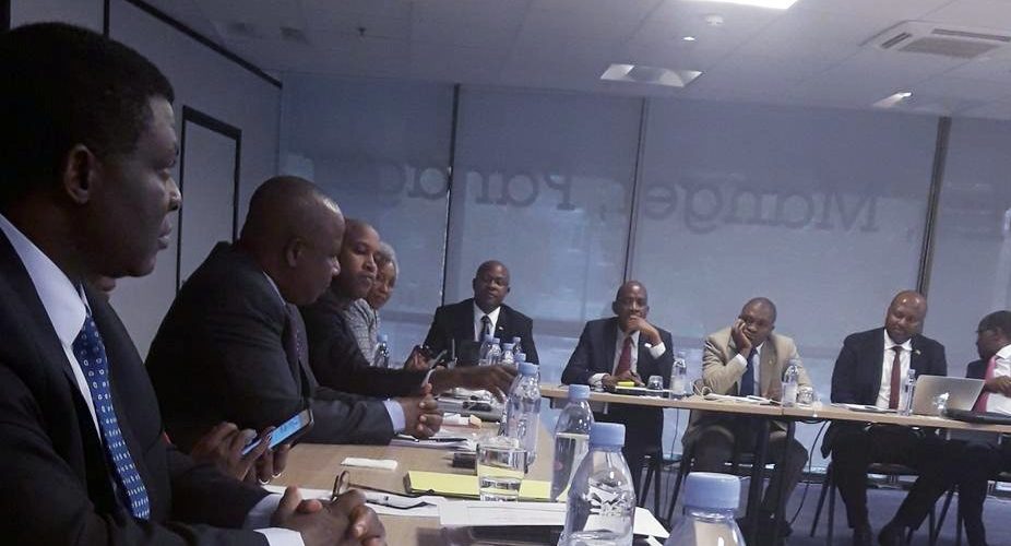 Retraite des chefs de mission du Burundi à Paris autour du Ministre NIBIGIRA