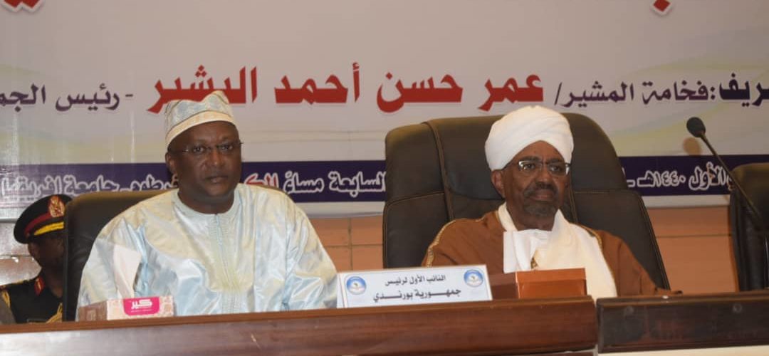 Burundi / Soudan : S.E. Omar El Beshir organise un dîner en honneur du Vice Président  S.E. Gaston SINDIMWO