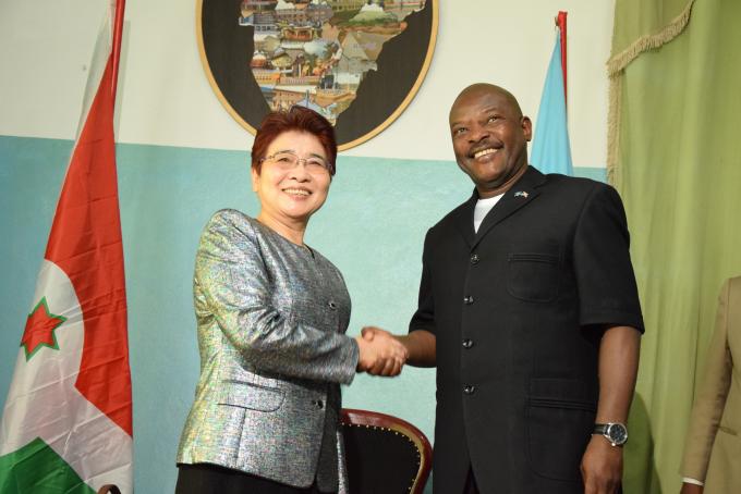 Le Chef de l’Etat reçoit en audience la Représentante du Gouvernement Chinois pour les affaires africaines