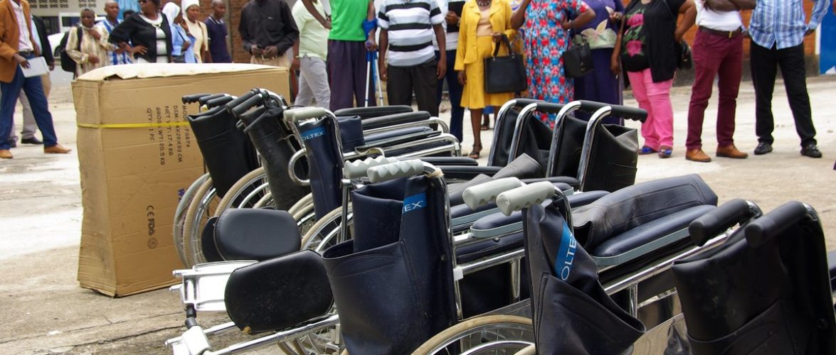 Début de la distribution du matériel de l’ONG Handicap International au Burundi destinée aux ONGs locales