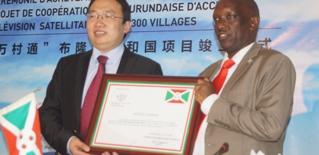 300 villages Burundais vont avoir accès à la télévision satellitaire grâce a l’appui de la Chine
