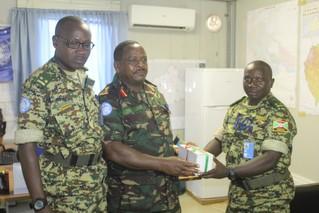 Visite du commandant du 5ème contingent burundais au secteur centre