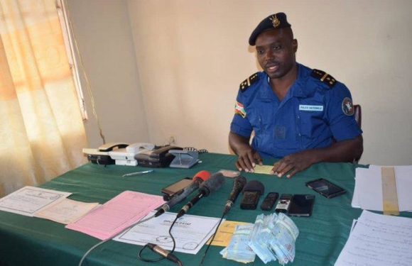 Gitega: la police appréhende des faussaires de documents