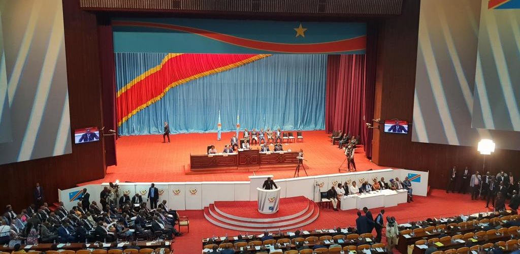 RDC: le gouvernement de coalition investi et le programme adopté