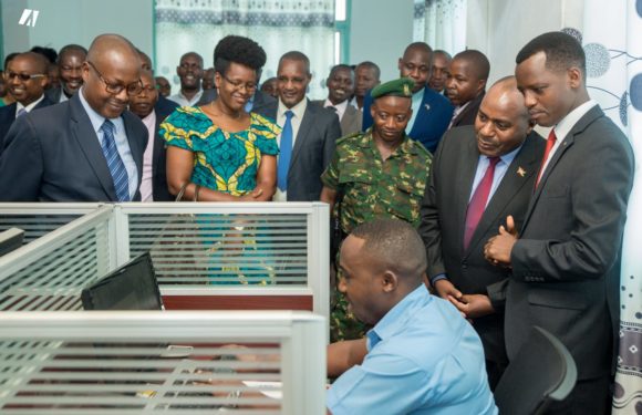 Burundi : Visite d’une imprimerie de haute technologie flambant neuve