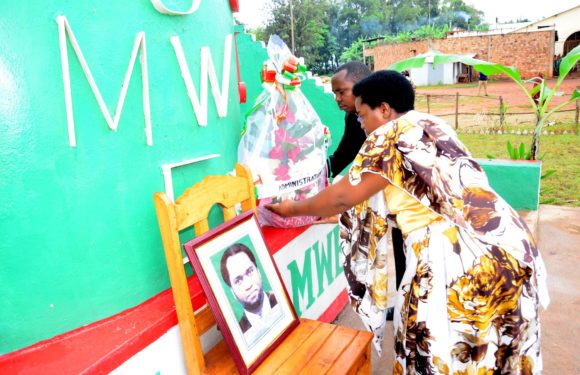 Petit tour du Burundi – Commémoration du 26ème anniversaire de l’assassinat de Feu Ndadaye Melchior