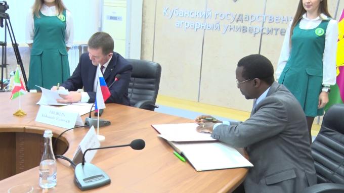 Signature d’accord entre l’Université du Burundi et l’Université de Kuban