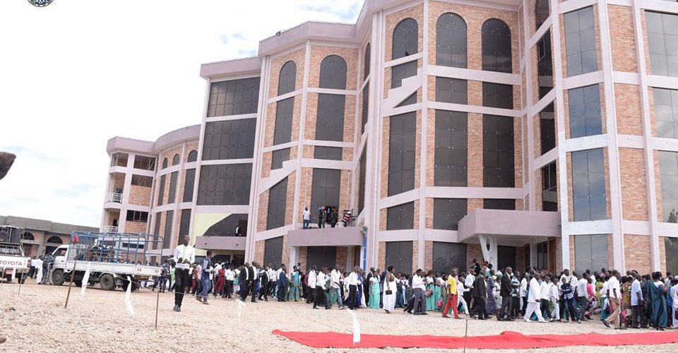 La Communauté des Eglises du Rocher inaugure son siège au Burundi, avec le Chef d’Etat