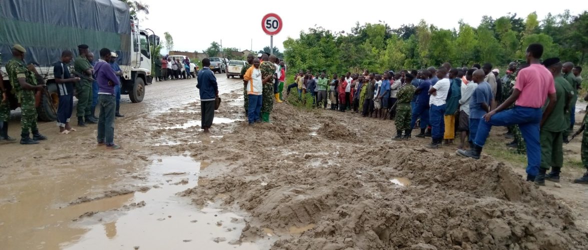 Burundi :  Mobilisation citoyenne à CIBITOKE pour des travaux de curage sur  la RN5