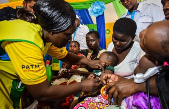 Controverse autour des Vaccins de l’OMS et de Bill Gates  Expérimentés en Afrique