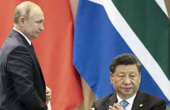 La Russie et la Chine s’éloignent du dollar