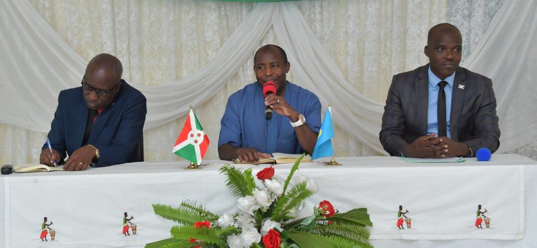 Le Président échange sur le socio-économique concernant MUYINGA / BURUNDI