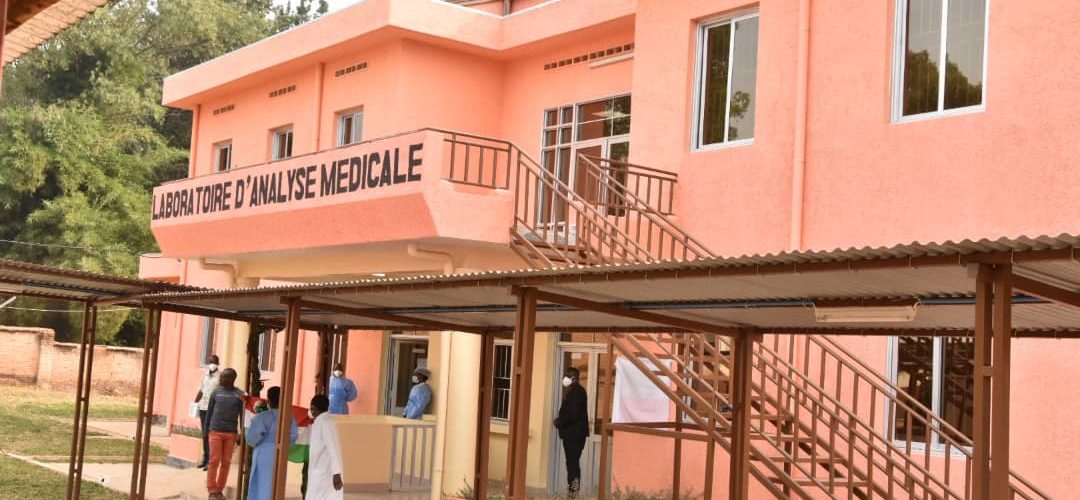 Inauguration du laboratoire régional d’analyse médicale,  RUYIGI / BURUNDI