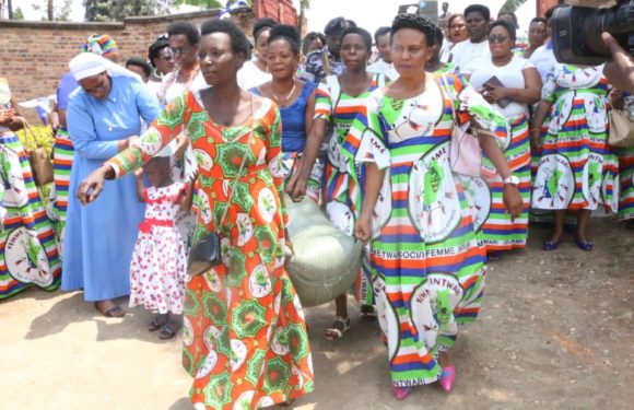 SOCIETE CIVILE DU BURUNDI : FEMME INTWARI ouvre une ANTENNE à BUBANZA