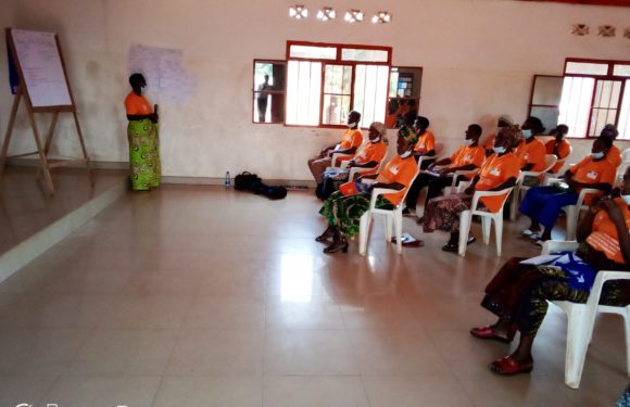 Atelier sensibilisant sur les droits des femmes et des filles à BUGANDA, CIBITOKE / BURUNDI