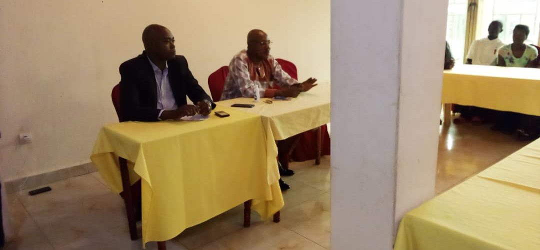 Le FNL en réunion à GITEGA / BURUNDI
