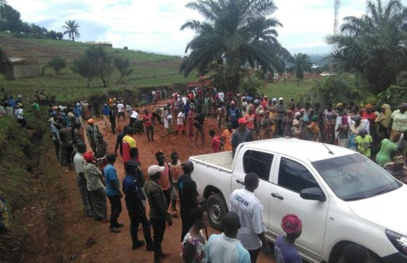 BURUNDI : TRAVAUX DE DEVELOPPEMENT COMMUNAUTAIRE  – Entretien d’une route de la commune RUGAZI à BUBANZA