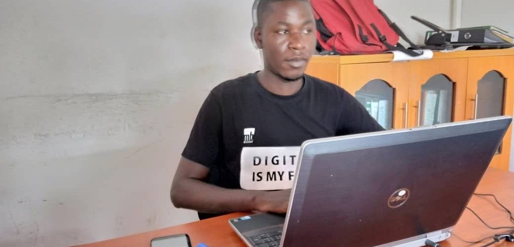 BURUNDI : MediaBox Digital –  NDAYISHIMIYE Didace, jeune informaticien de CANKUZO