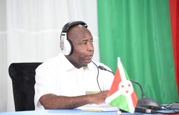 BURUNDI : Le Chef d’Etat anime une émission publique à NGOZI