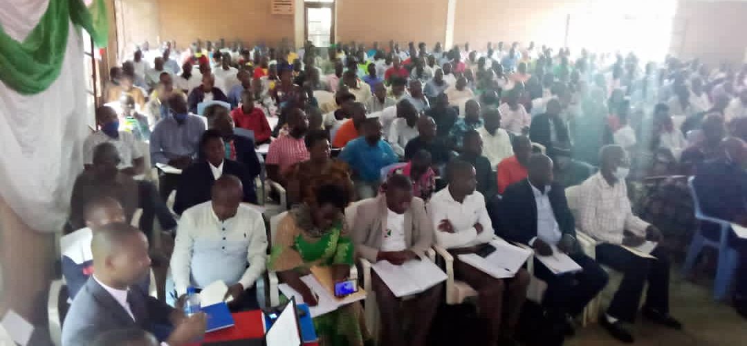 BURUNDI : Débat sur la politique éducative des Barundi à ISARE / BUJUMBURA