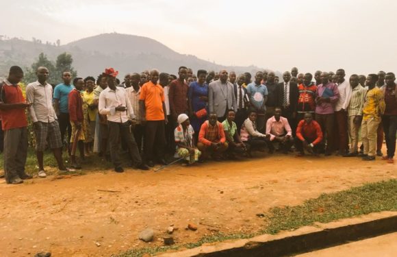 BURUNDI : Rencontre des jeunes en commune NYABIRABA / BUJUMBURA