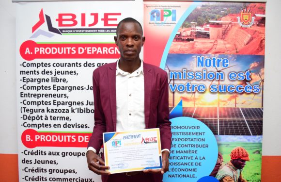 BURUNDI : Un jeune menuisier de BUTAGANZWA à KAYANZA primé par l’API