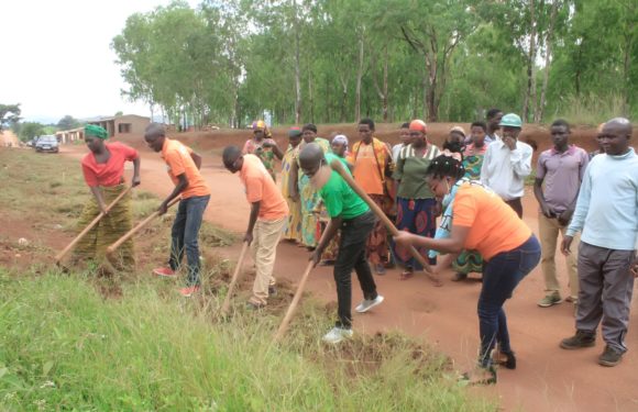 BURUNDI : L’ ADPBU sensibilise sur LE SOCIO-ECONOMIQUE à BUKEMBA, RUTANA