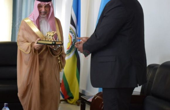 Le ministre d’Etat saoudien aux affaires africaines en visite officielle au Burundi