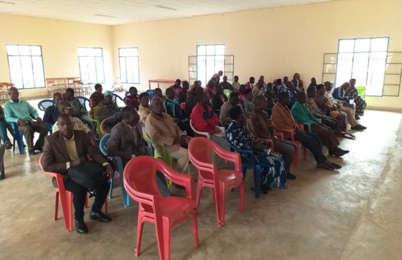 BURUNDI : CENI – Echange avec les conseillers des collines de MABANDA / MAKAMBA