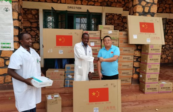 BURUNDI / CHINE : Don de 15 tonnes de médicaments et d’équipements médicaux