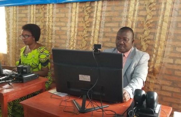 BURUNDI : Inauguration d’un Télécentre communautaire à KIRUNDO
