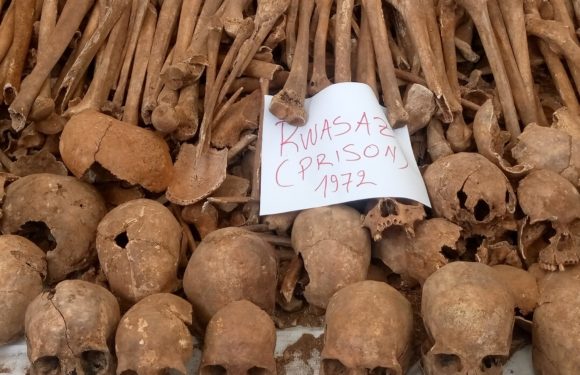 GENOCIDE CONTRE LES BAHUTU DU BURUNDI DE 1972 : 1.066 corps exhumés de 10 fosses communes à MURAMVYA