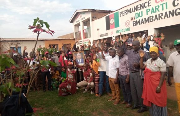 BURUNDI : Le CNL en réunion à BWAMBARANGWE / KIRUNDO