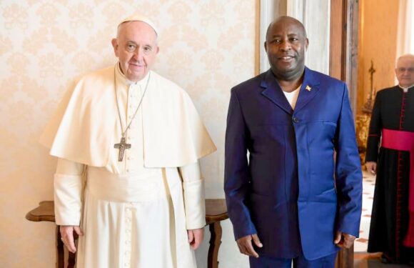 BuRuNDi – Vatican : Le Chef d’Etat NDaYiSHiMiYe reçu par le Pape François