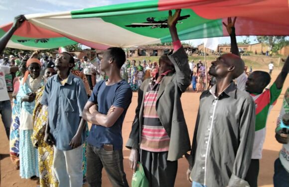 Burundi : 14 militants, ex-CNL, entrent au CNDD-FDD à Rango / Kayanza