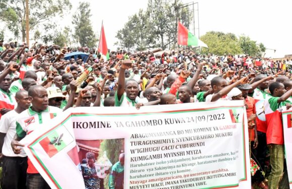 Burundi : Des milliers de Bagumyabanga marchent à Kayanza pour la bonne gouvernance