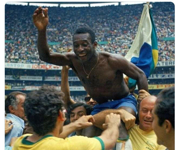 Burundi / Brésil : La légende Roi du Football -Pelé- est partie