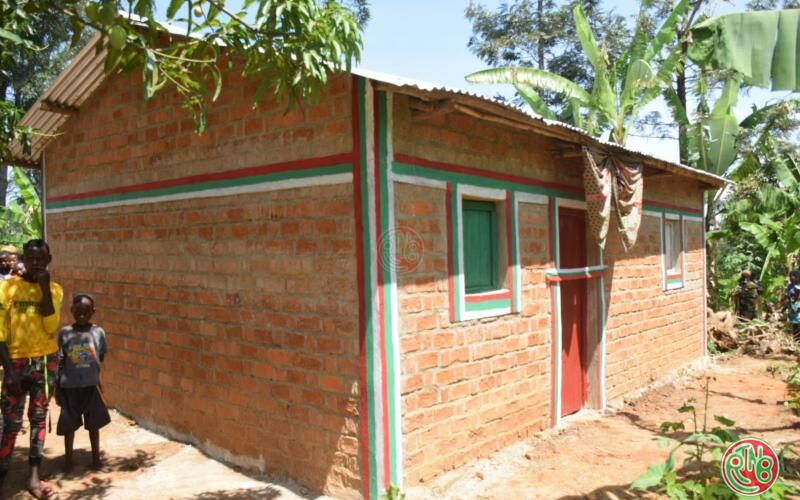 La représentation du Cndd-Fdd de Ruyigi remet 66 maisons d’habitation aux vulnérables