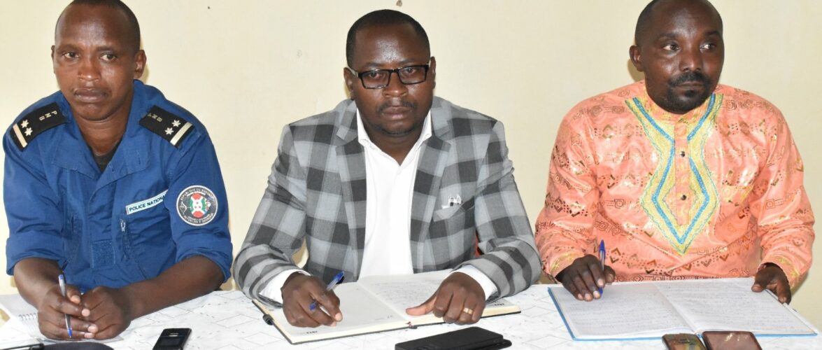 Burundi : Réunion de sécurité en commune Kigamba à Cankuzo / Buhumuza