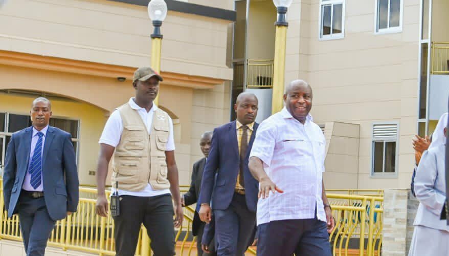 Le Chef de l’Etat Son Excellence Evariste Ndayishimiye inaugure à Gitega, l’hôtel Matergo, une œuvre des sœurs Bene-Tereziya