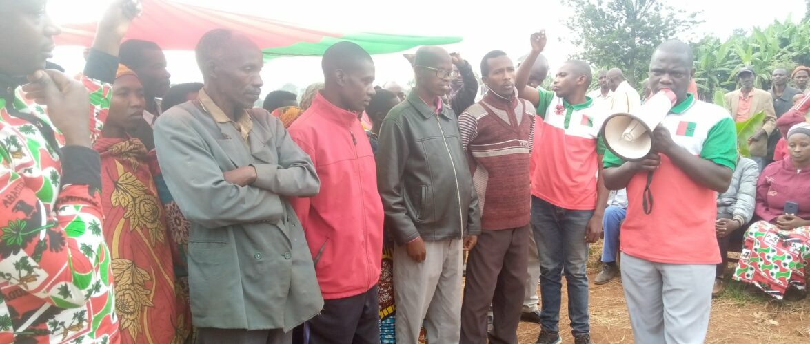 Burundi : Le CNDD-FDD en colline Rukago accueille 18 ex-CNL à Kayanza, Butanyerera