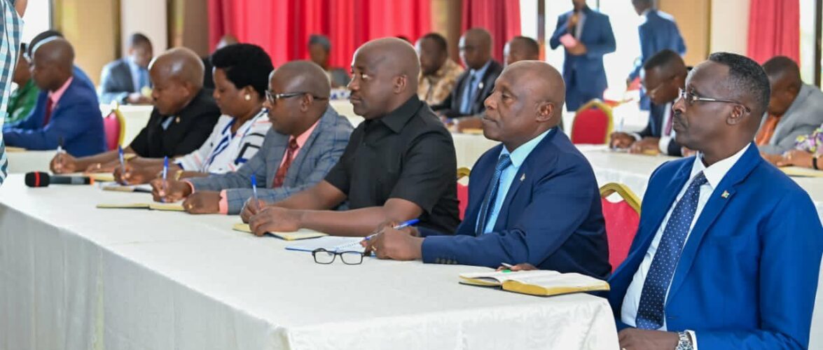 Burundi : Évaluer la planification nationale avec les gouverneurs à Ngozi / Butanyerera