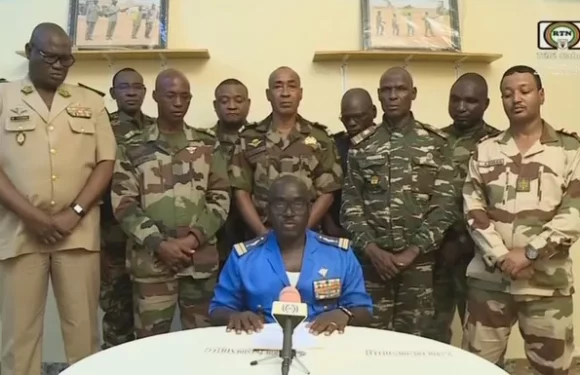 Coup d’État au Niger: des militaires affirment avoir renversé le président Bazoum